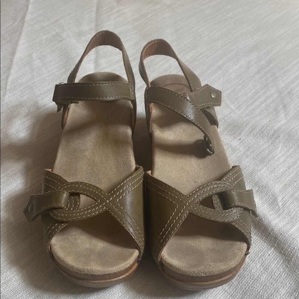 Dansko Green Comfort Sandals with Cushioned Footbed